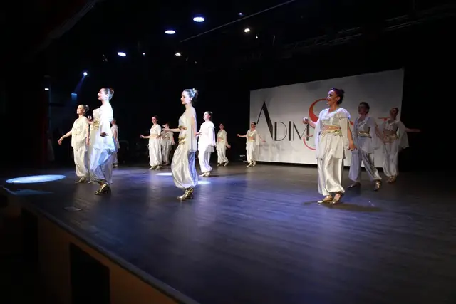Adım Sanat 2024 Yıl Sonu Gösterisi – Çiftetelli – fotoğraf 71