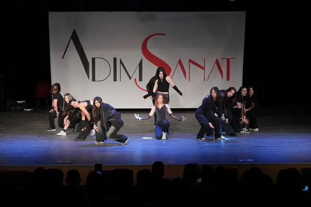 Adım Sanat 2024 Yıl Sonu Gösterisi – K-Pop – fotoğraf 36