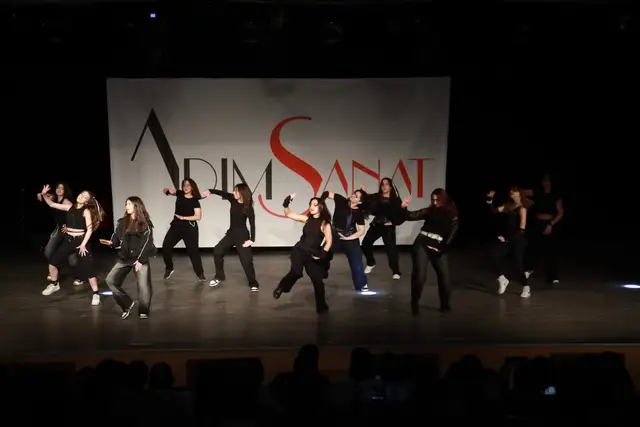 Adım Sanat 2024 Yıl Sonu Gösterisi – K-Pop – fotoğraf 69