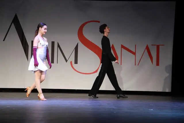 Adım Sanat 2024 Yıl Sonu Gösterisi – Latin Dansı – fotoğraf 47