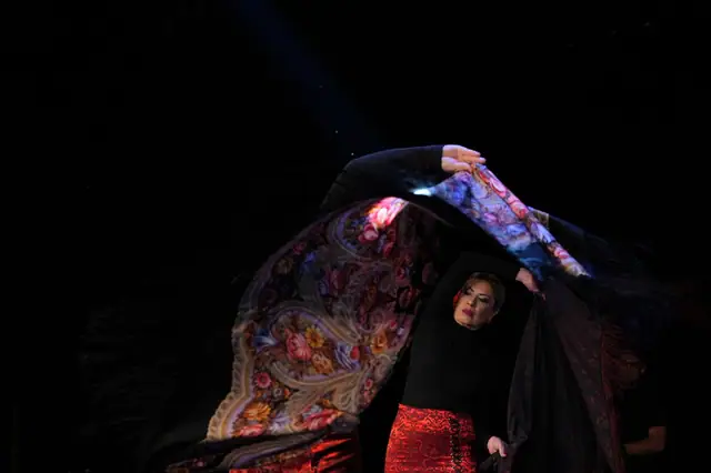 Adım Sanat 2024 Yıl Sonu Gösterisi – Manton Flamenco – fotoğraf 24