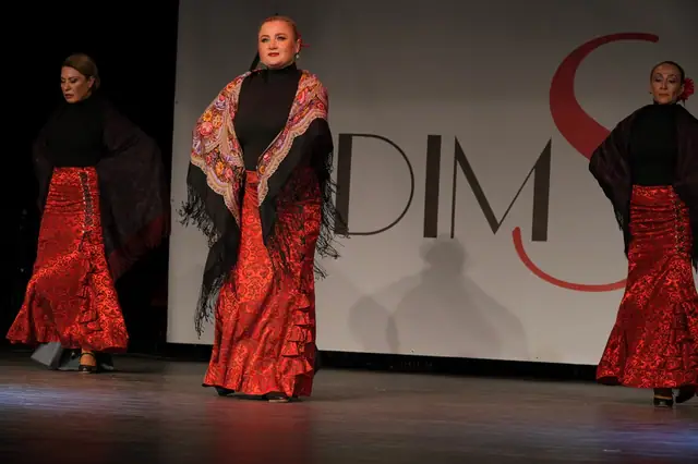 Adım Sanat 2024 Yıl Sonu Gösterisi – Manton Flamenco – fotoğraf 2