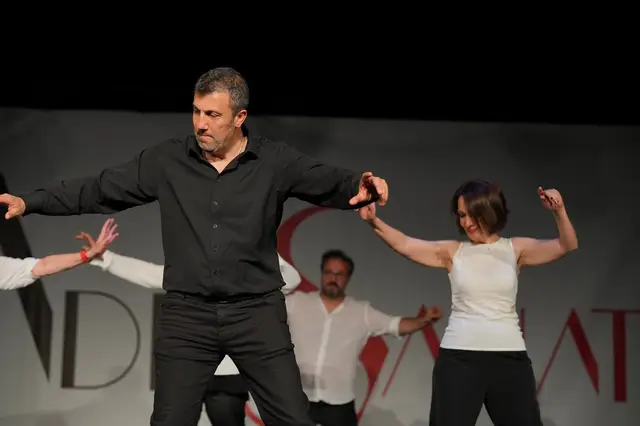 Adım Sanat 2024 Yıl Sonu Gösterisi – Sirtaki – fotoğraf 21