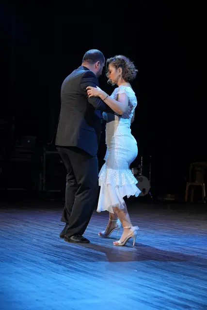 Adım Sanat 2024 Yıl Sonu Gösterisi – Tango – fotoğraf 42
