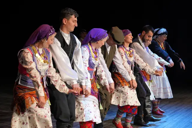 Adım Sanat 2024 Yıl Sonu Gösterisi – Trabzon – Horon – fotoğraf 44