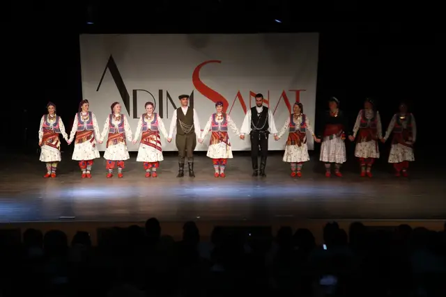 Adım Sanat 2024 Yıl Sonu Gösterisi – Trabzon – Horon – fotoğraf 70