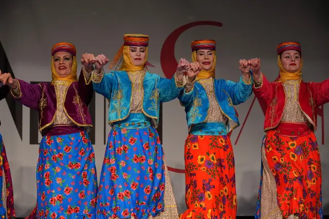Adım Sanat 2024 Yıl Sonu Gösterisi – Van Kız – fotoğraf 10