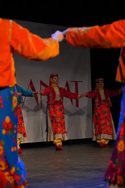 Adım Sanat 2024 Yıl Sonu Gösterisi – Van Kız – fotoğraf 58
