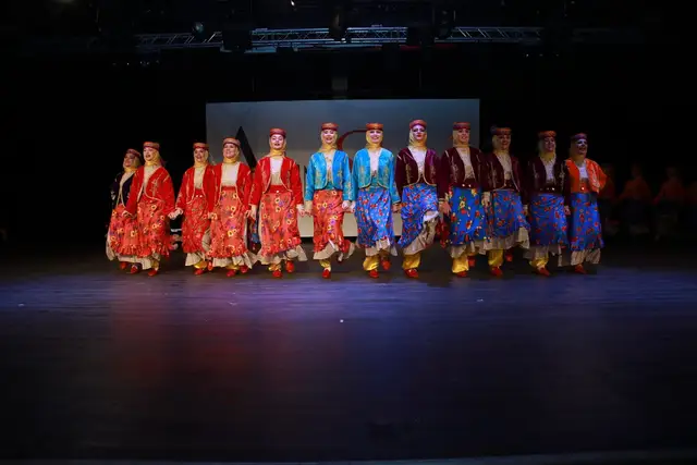 Adım Sanat 2024 Yıl Sonu Gösterisi – Van Kız – fotoğraf 25