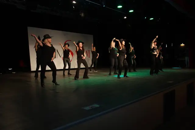 Adım Sanat 2024 Yıl Sonu Gösterisi – Zumba – fotoğraf 54